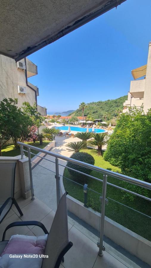 Blue Horizon Apartment Resort Budva Exterior photo